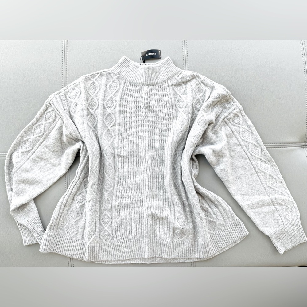 NWT! EXPRESS Mock Neck Cable Knit Fisherman Sweater in Dove Gray Size XL